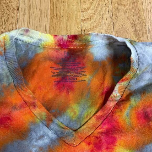 handmade tie dye unisex tshirt XL vneck silver orange galaxy - Picture 7 of 8